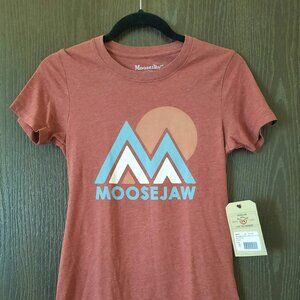 Moosejaw t-shirt